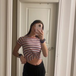 cute cropped summer shirt with knot at bottom